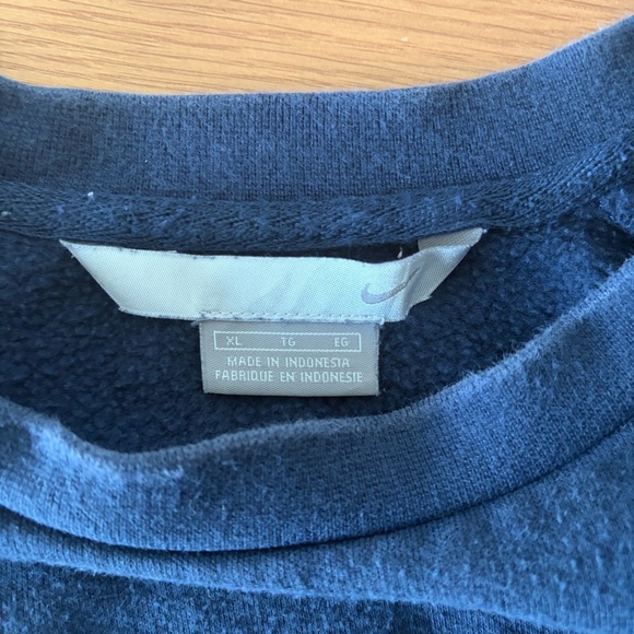 Mens Vintage Nike Sweatshirt - Picture 4 of 4